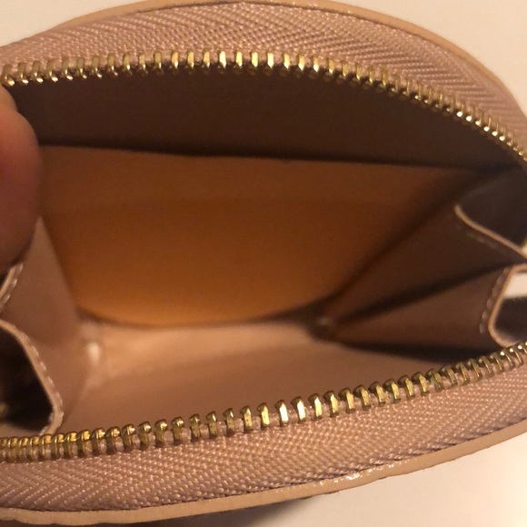 Louis Vuitton coin pouch - Picture 5 of 6